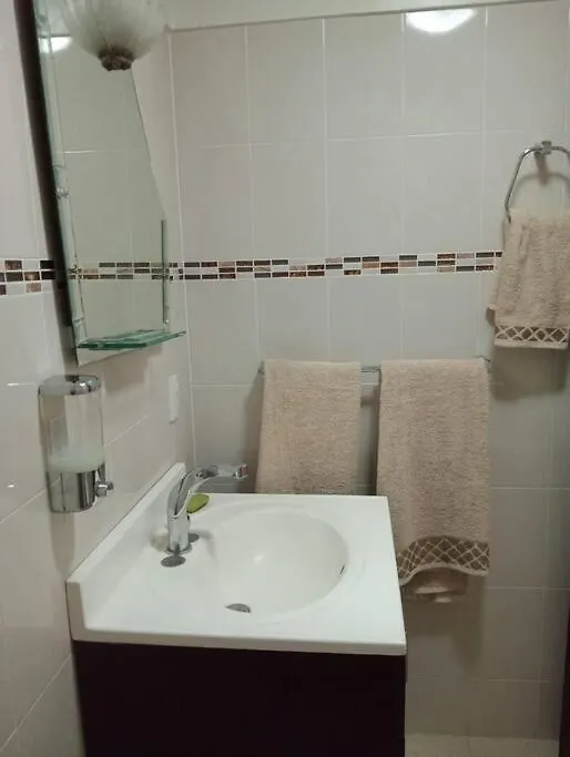 Amplia Casa En Jardines Alcalde Vila Guadalajara México