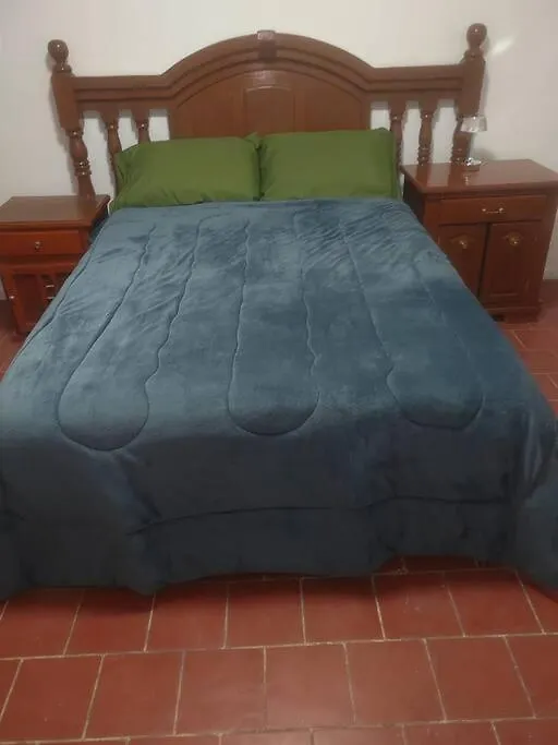 Amplia Casa En Jardines Alcalde Vila Guadalajara 0*,